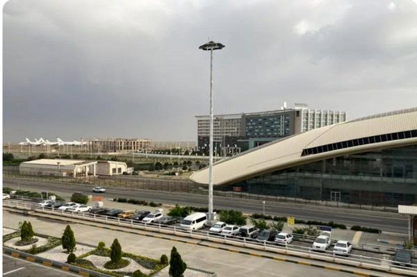 در فرودگاه امام به اسم خودتان درخت بکارید